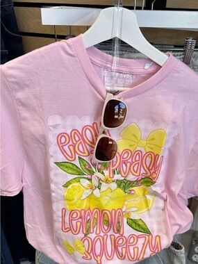 Keep it Gypsy Pink 'Lemon Squeezy' Graphic Tee size small women’s #1288